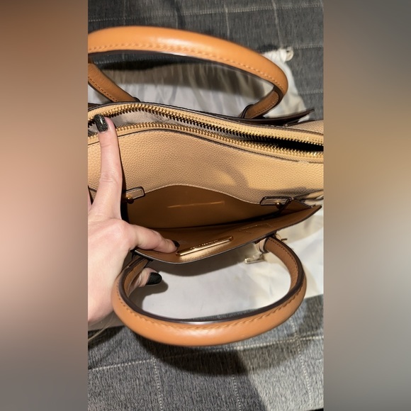 Michael Kors Mercer - Picture 5 of 6